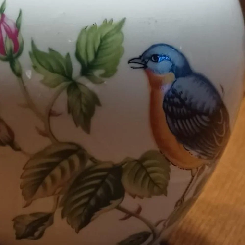 Lefton Hand Painted Jar/Vase, Excellent Condition - Picture 3 of 5